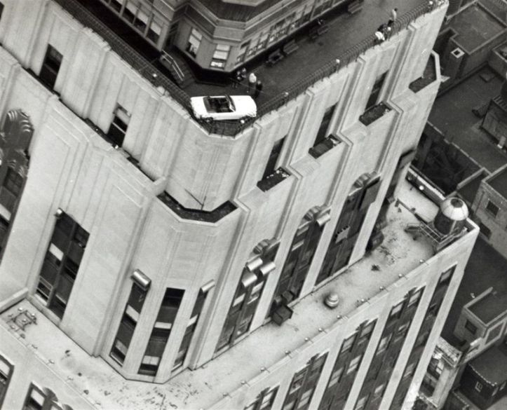 the-mustang-atop-the-empire-state-building-01