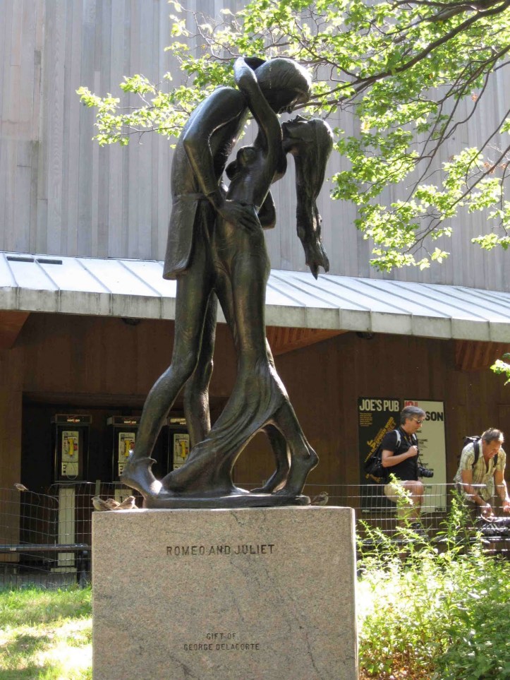 Romeo and Juliet, de Milton Hebald.