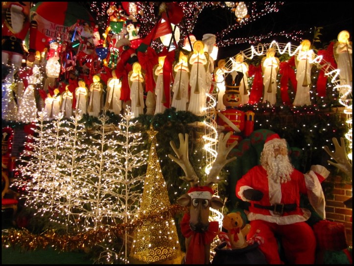 Decoración navideña en Dyker Heights09