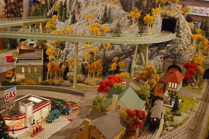 Grand Central Holiday Train Show04