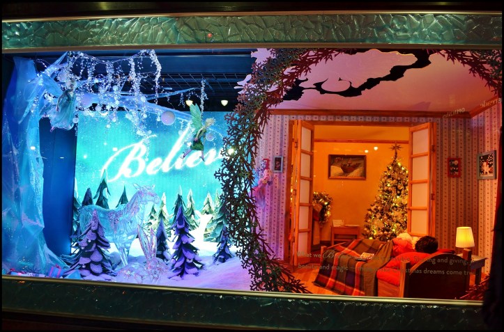 Macy's 2013 Holiday Show Window006