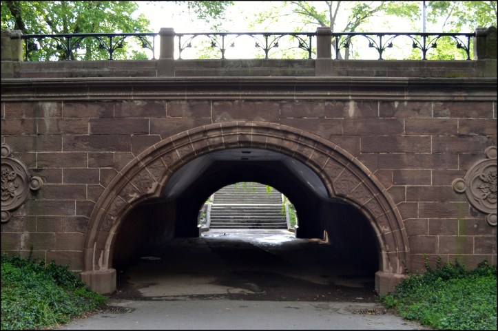 Arco Trébol - Lado este