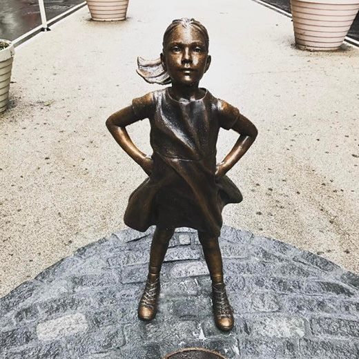 Niña sin miedo detalle