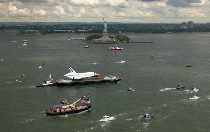 318160_10151027944332642_642190449_n