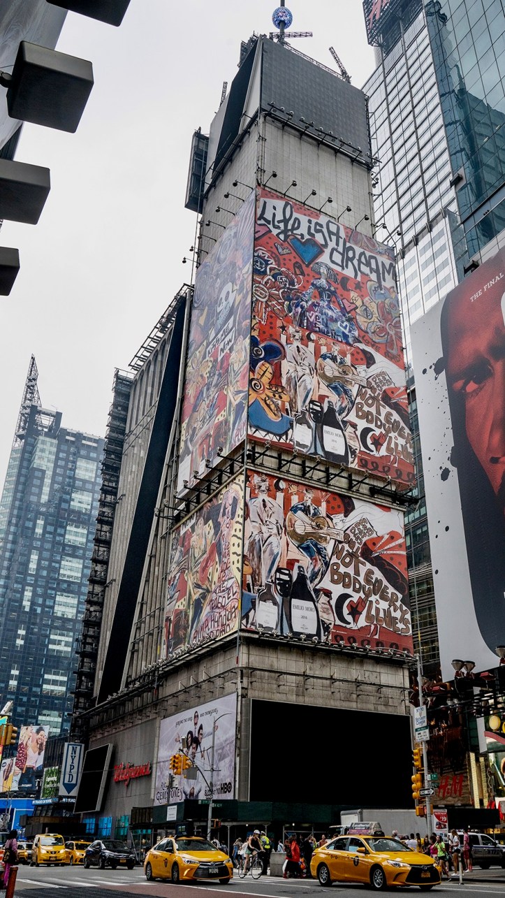 Domingo-Zapata-times-Square